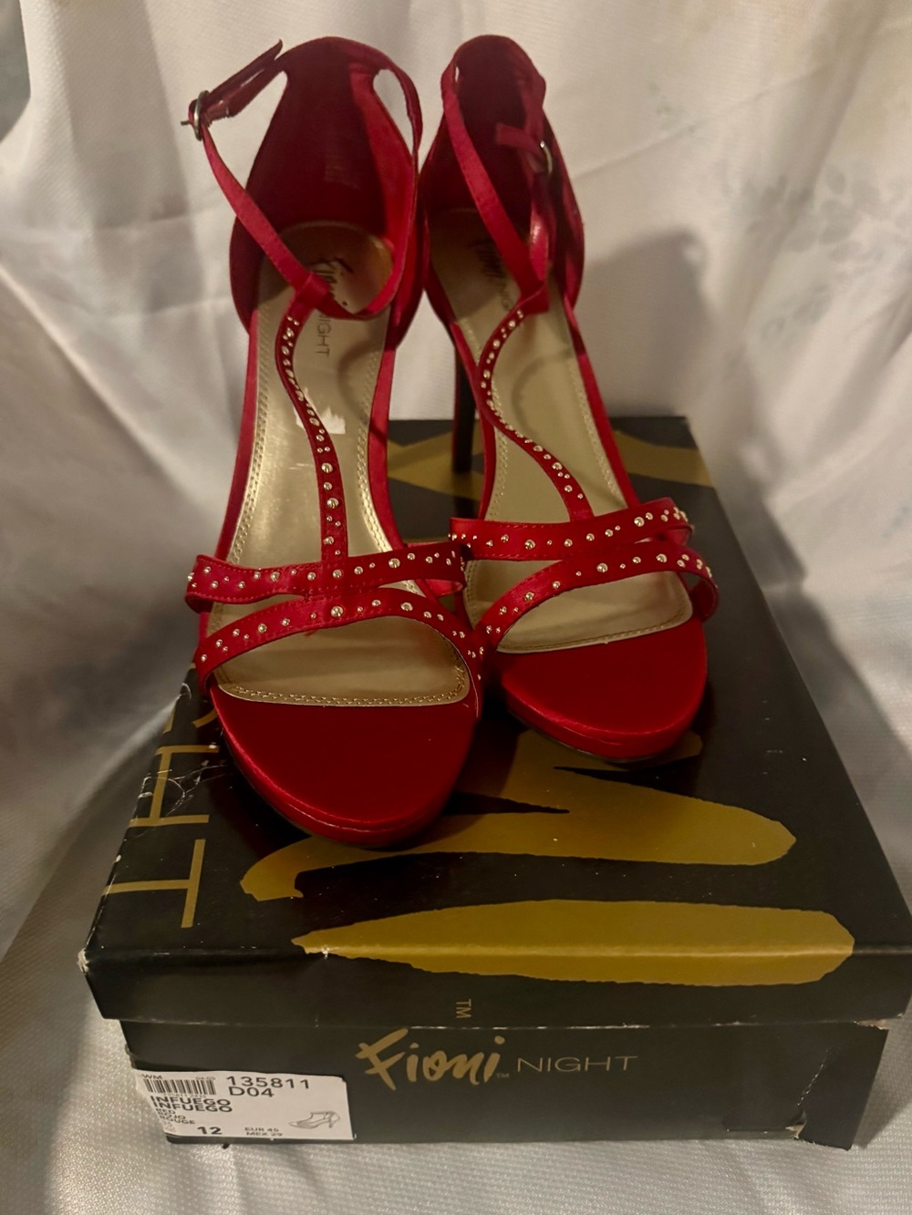 FIONI Clothing Women's Red Rhinestone Ankle-Strap Heels sz 12 women’s new in box
